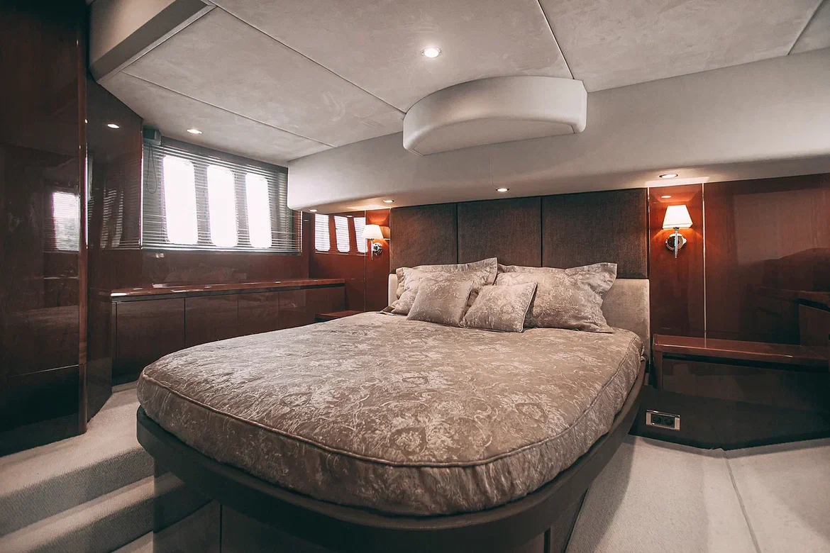 Аренда яхты Princess 58 image- 17